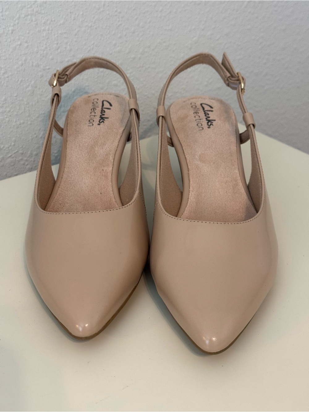 New Clarks Women's Nude Pointed-Toe Slingback Flats